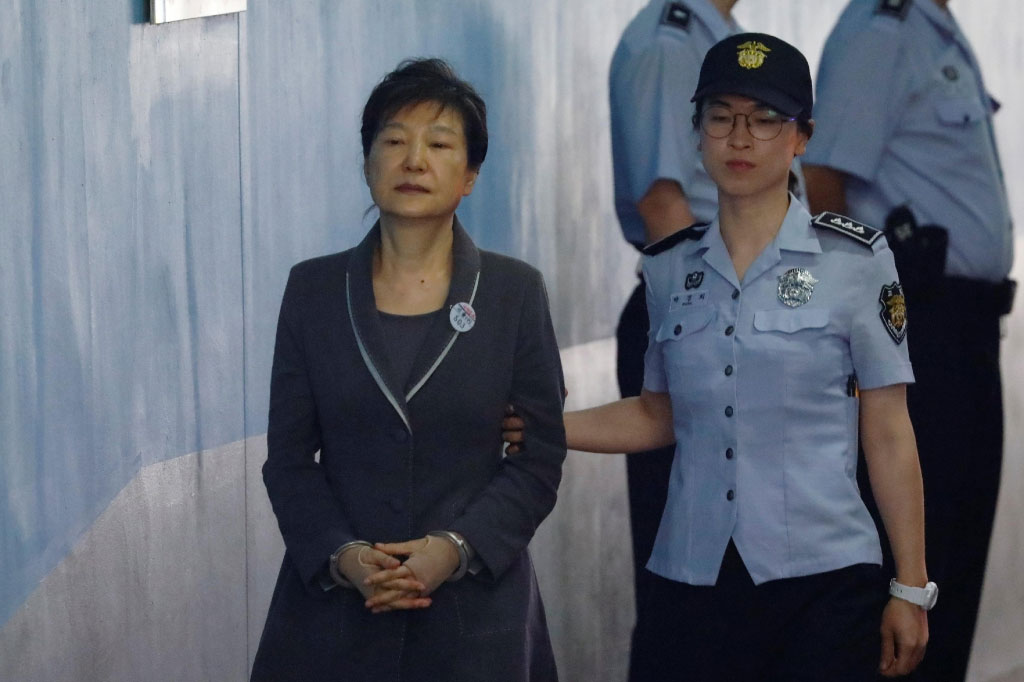 South Korean ousted leader Park Geun Hye arrives at a court in Seoul on Aug 7, 2017.